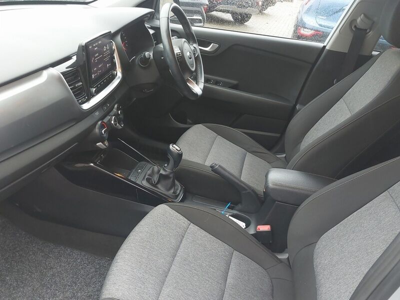 More views of Kia Stonic