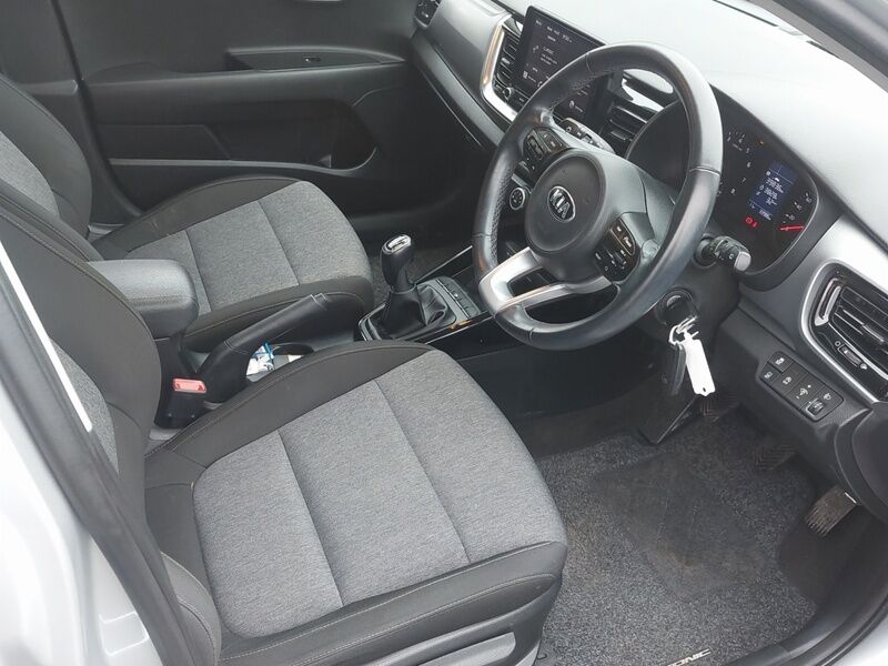 More views of Kia Stonic