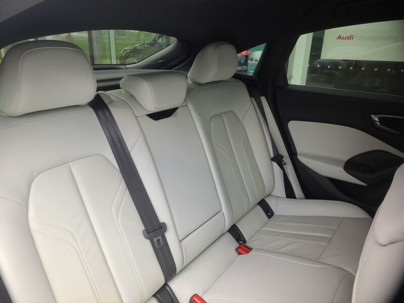 More views of Audi A5