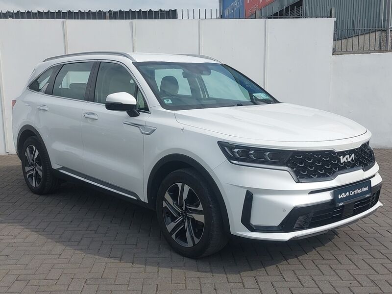 More views of Kia Sorento