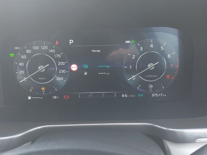 More views of Kia Sorento