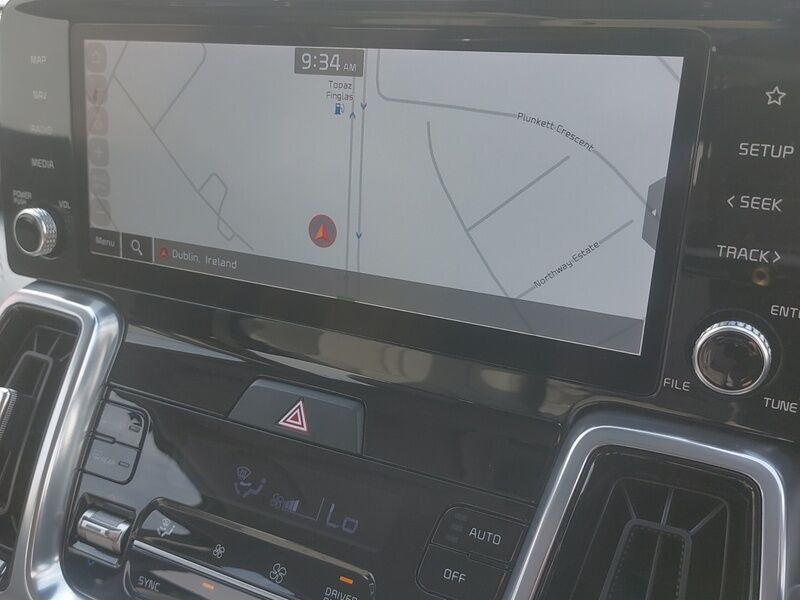 More views of Kia Sorento