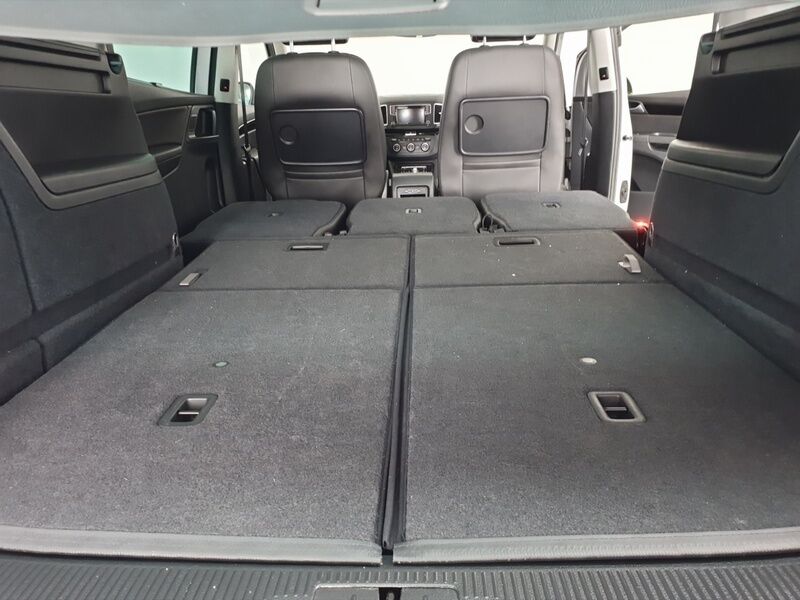More views of Volkswagen Sharan