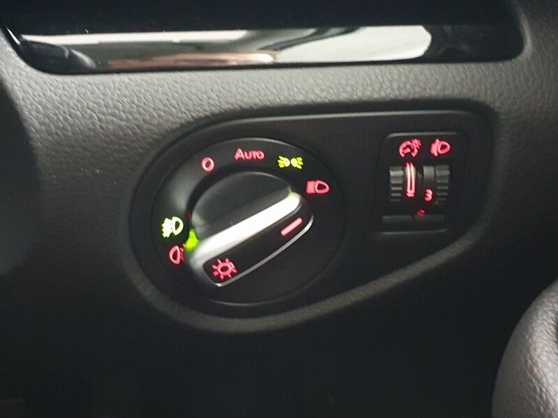 More views of Volkswagen Sharan