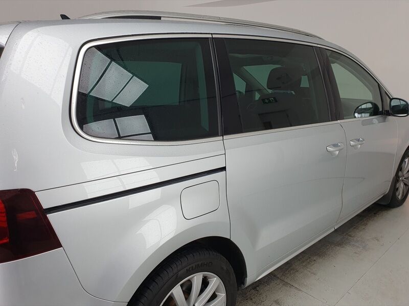More views of Volkswagen Sharan