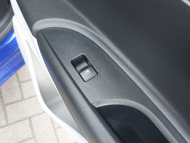 More views of Hyundai i20