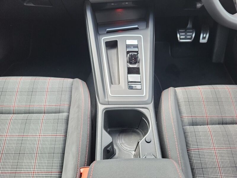 More views of Volkswagen Golf