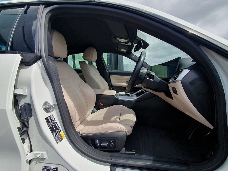 More views of BMW i4