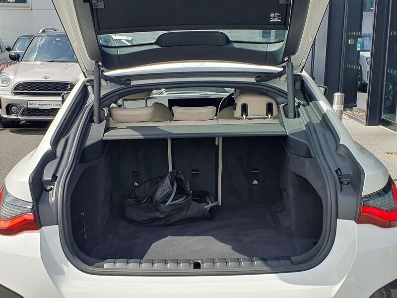 More views of BMW i4