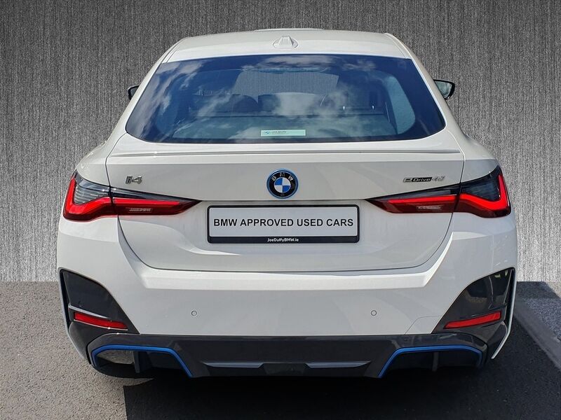 More views of BMW i4