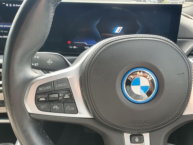 More views of BMW i4