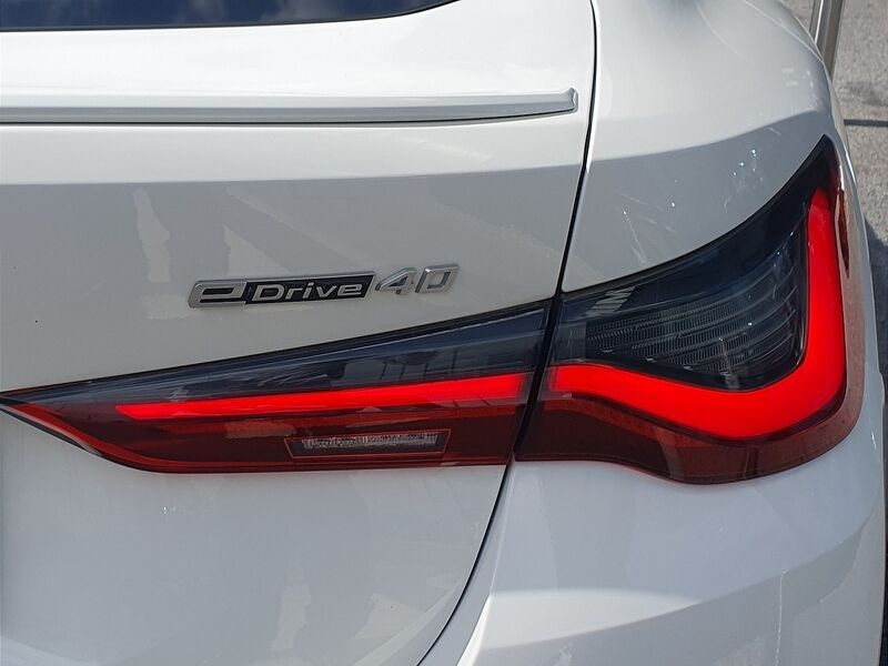 More views of BMW i4