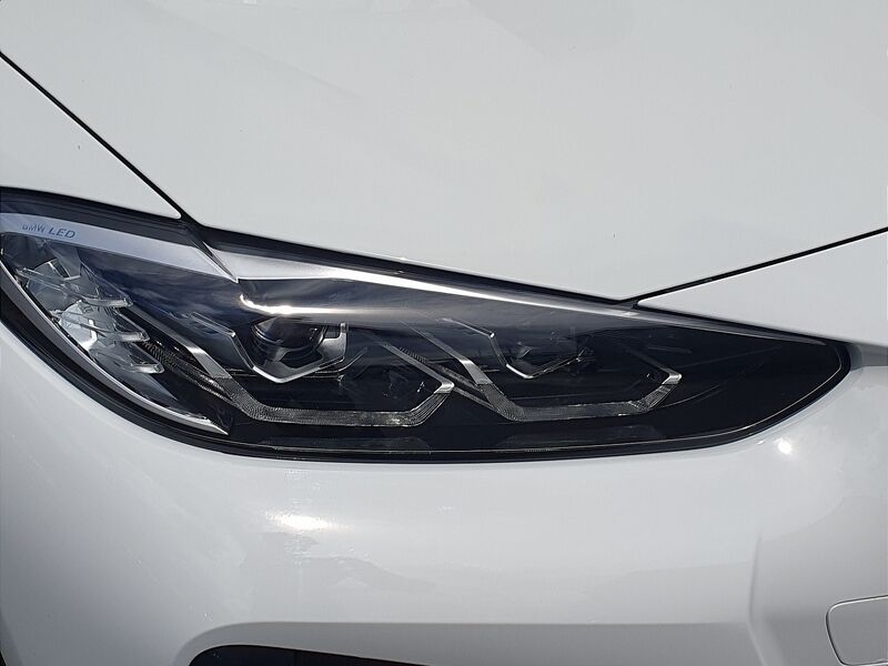 More views of BMW i4