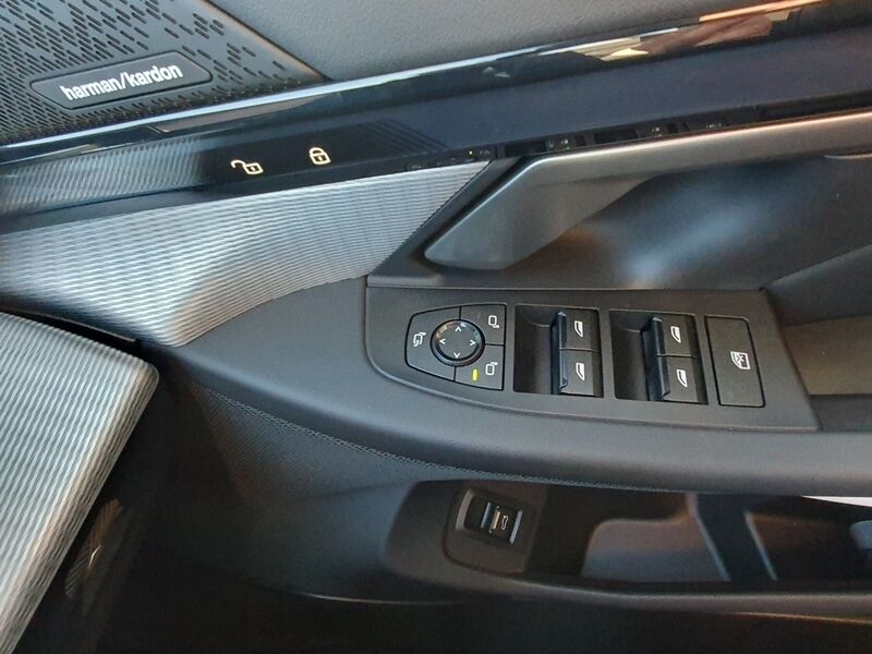 More views of BMW 5-Series