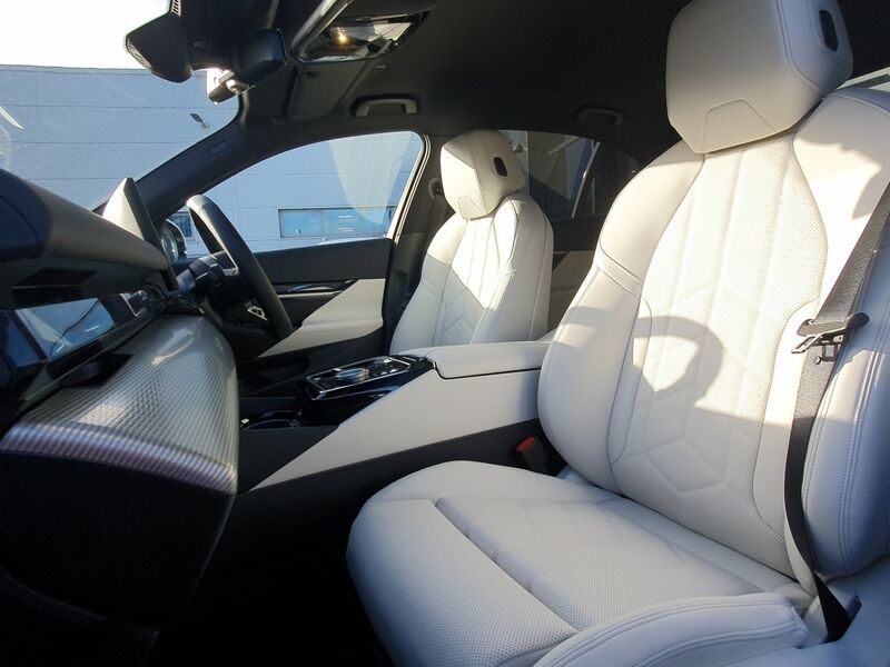 More views of BMW 5-Series