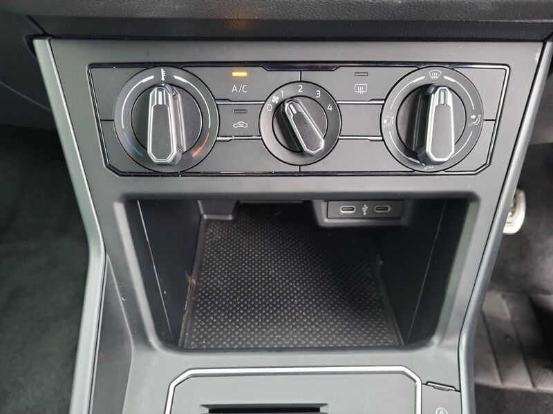 More views of Volkswagen Polo