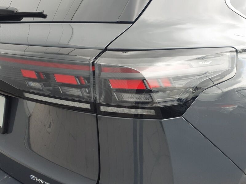 More views of Volkswagen Tiguan