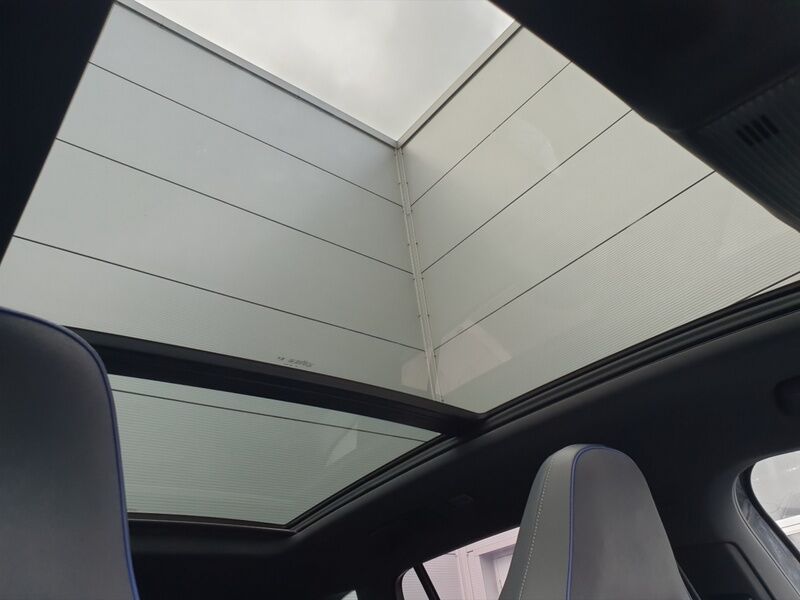 More views of Volkswagen Tiguan