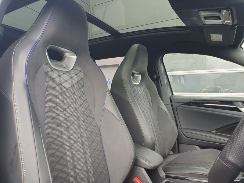 More views of Volkswagen Tiguan