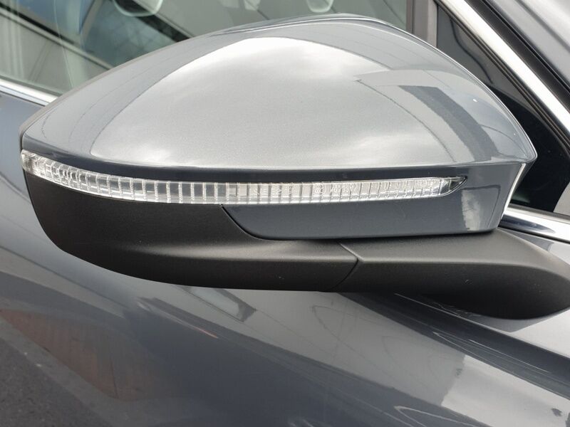 More views of Volkswagen Tiguan