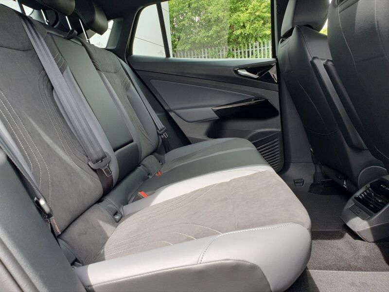 More views of Volkswagen ID.5