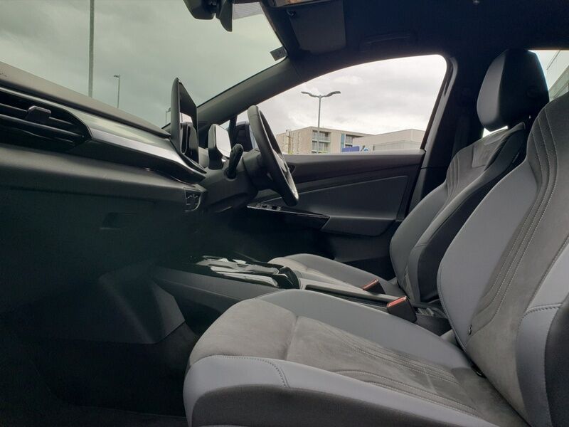 More views of Volkswagen ID.5
