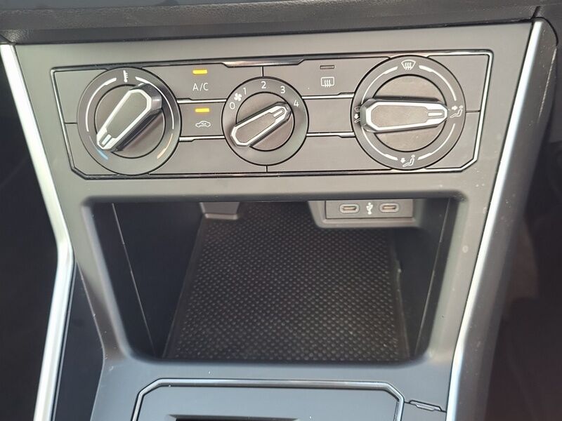 More views of Volkswagen Polo