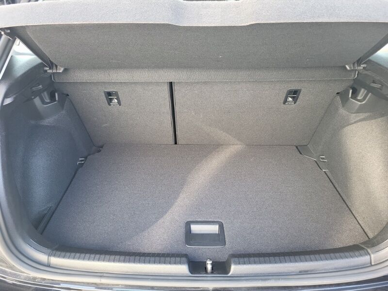 More views of Volkswagen Polo