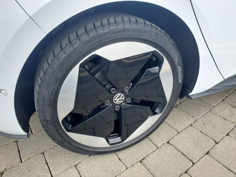 More views of Volkswagen ID.3