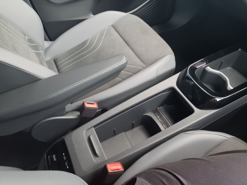 More views of Volkswagen ID.4