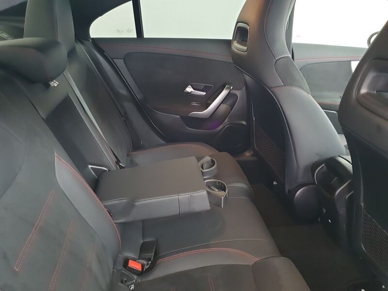 More views of Mercedes-Benz CLA