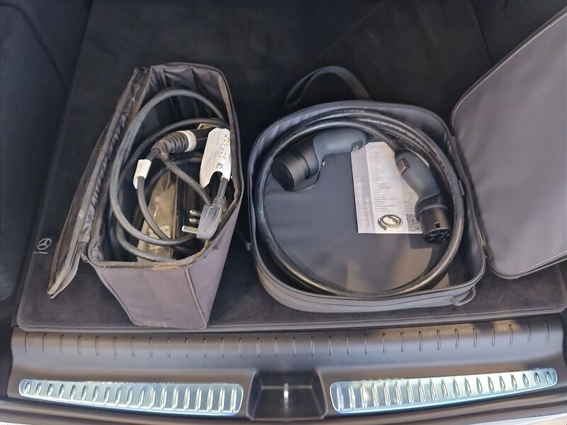 More views of Mercedes-Benz C-Class