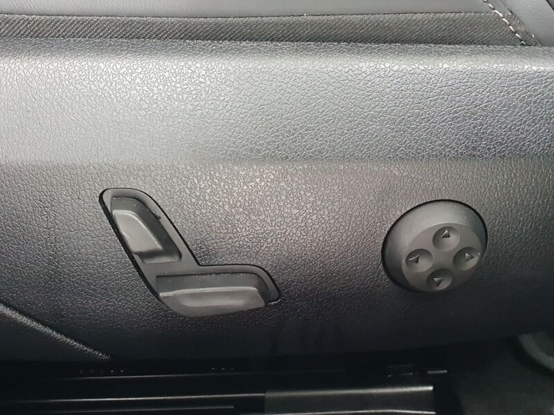 More views of Mercedes-Benz C-Class