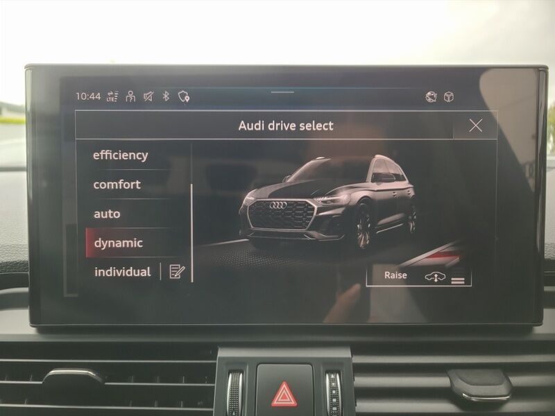 More views of Audi Q5
