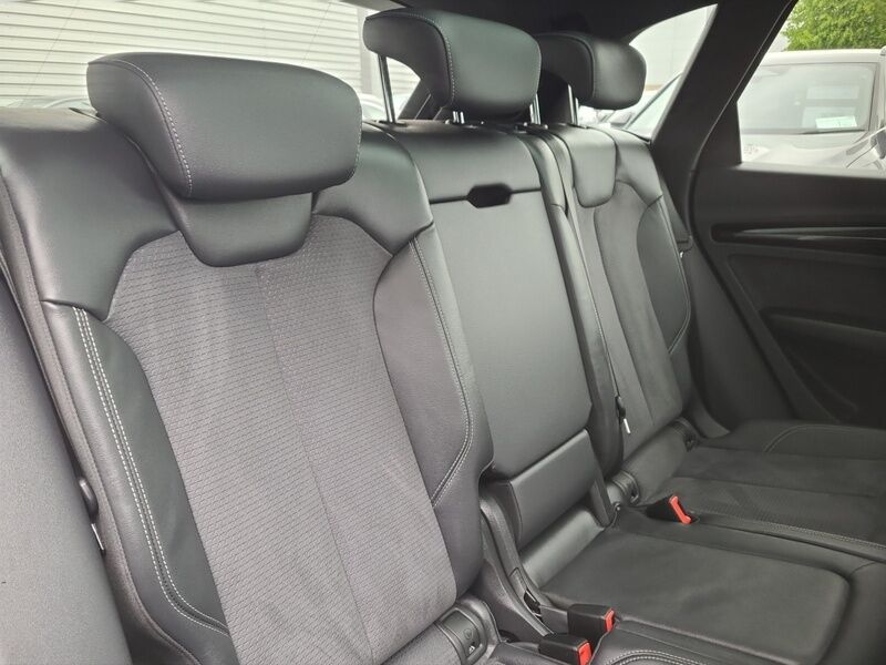 More views of Audi Q5