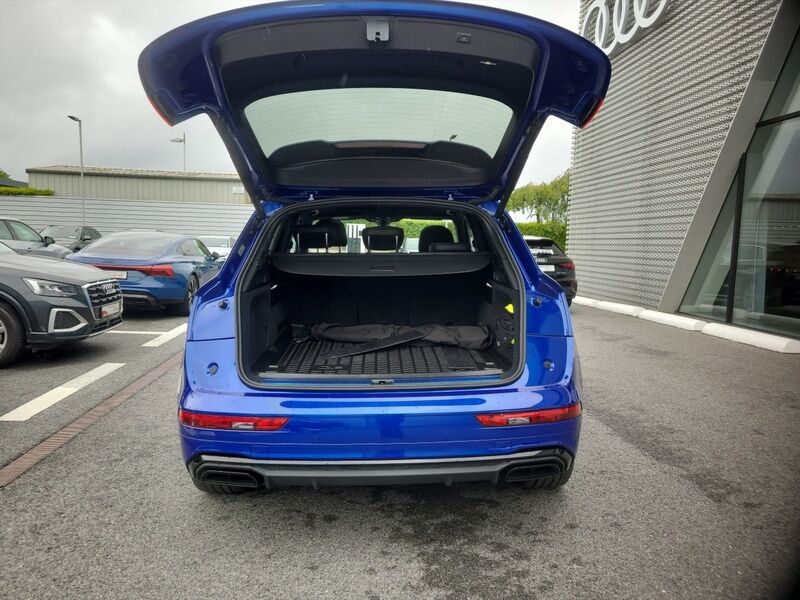 More views of Audi Q5