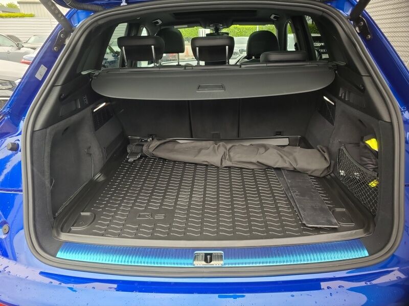 More views of Audi Q5