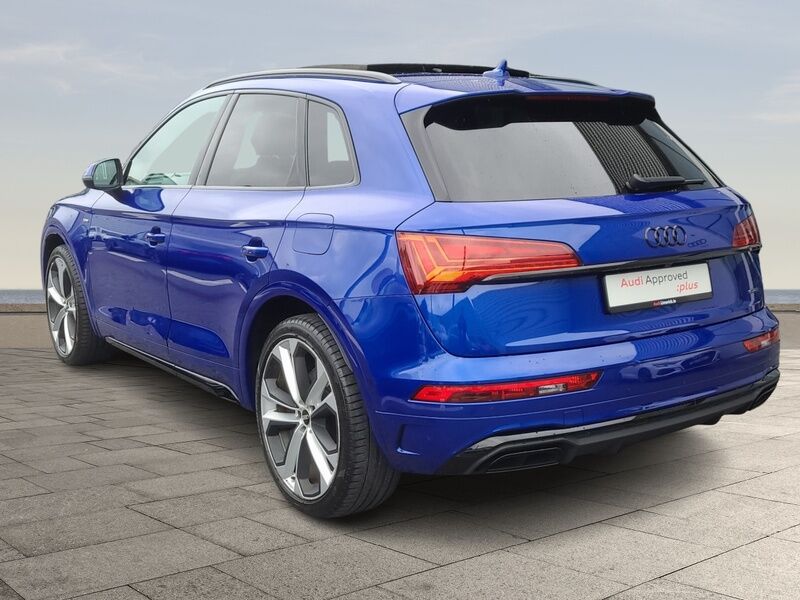 More views of Audi Q5