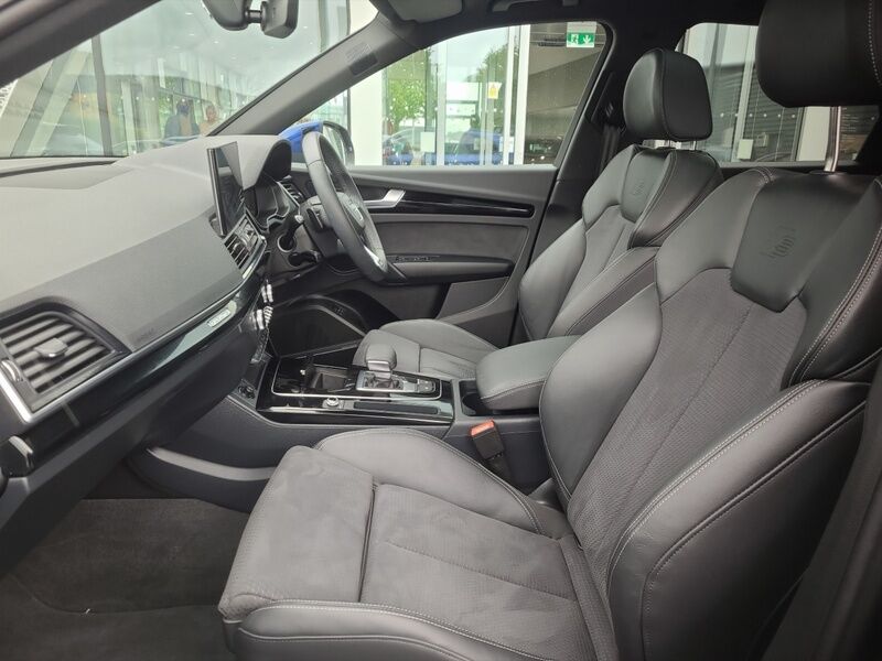More views of Audi Q5