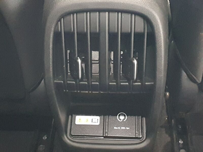 More views of Hyundai KONA