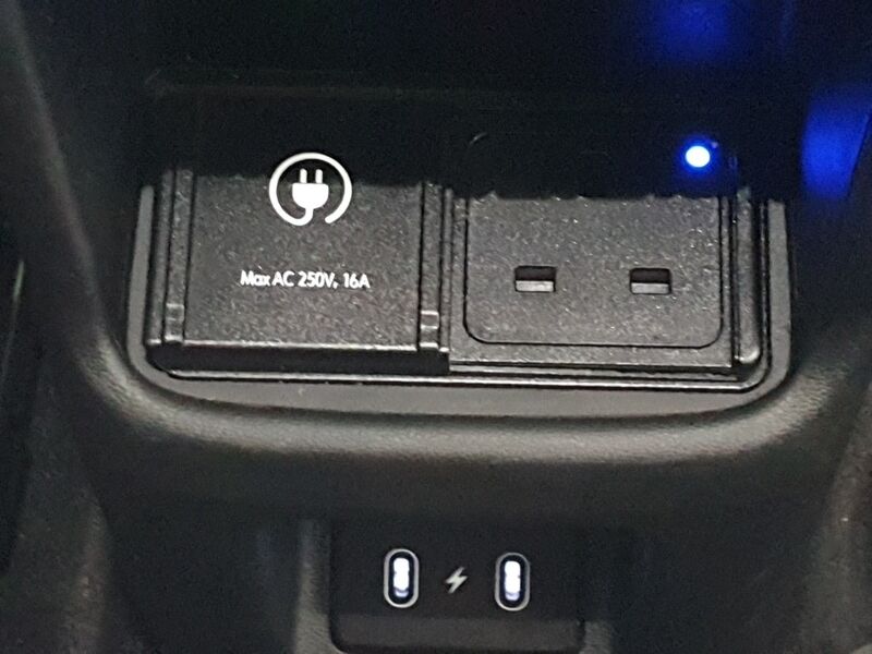 More views of Hyundai KONA
