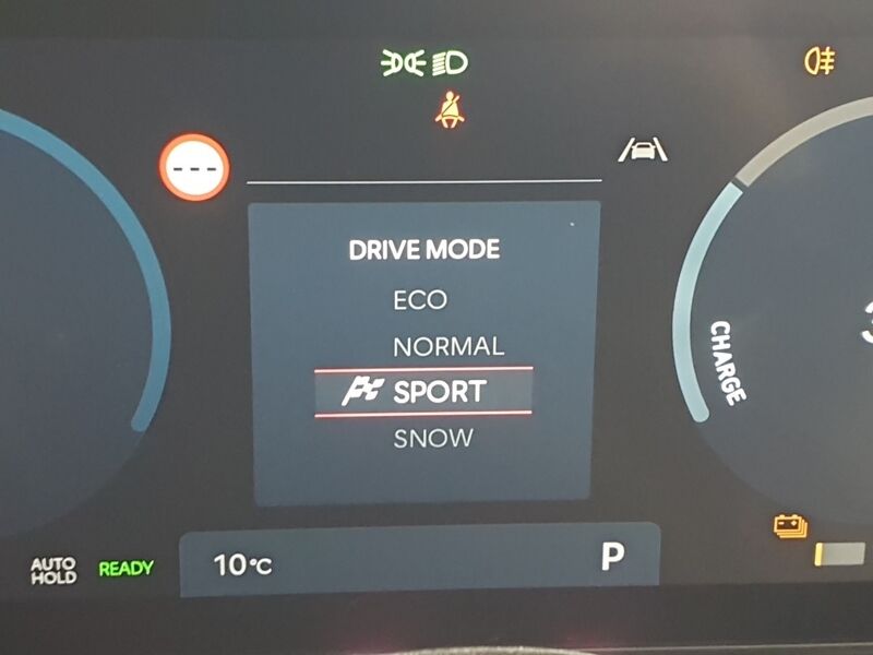 More views of Hyundai KONA