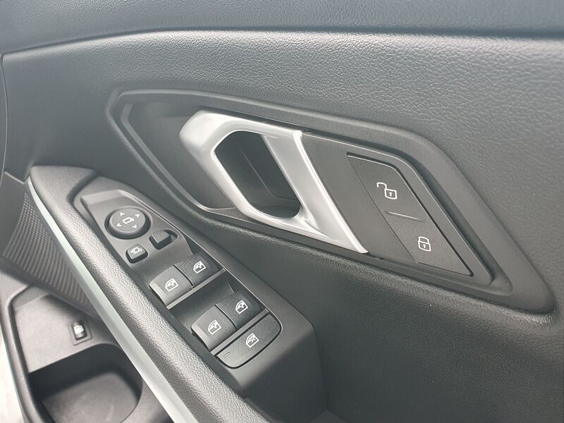 More views of BMW 3-Series