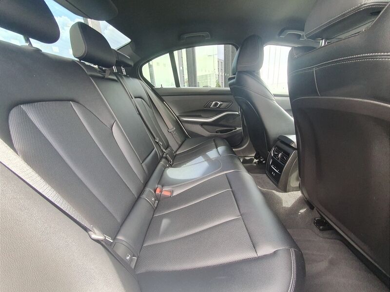 More views of BMW 3-Series