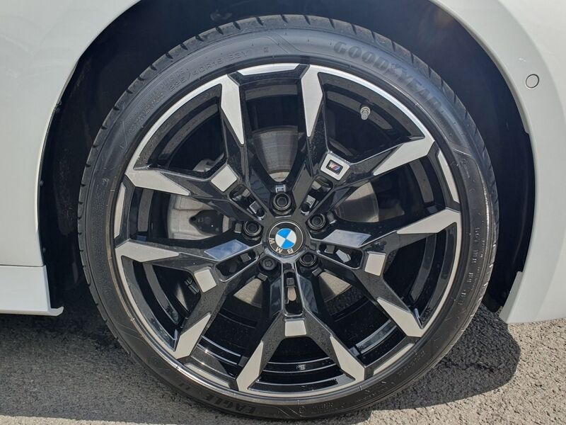 More views of BMW 3-Series