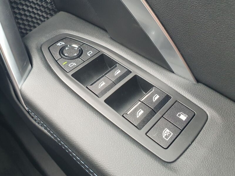 More views of BMW X1