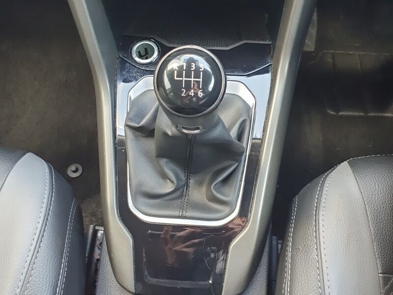 More views of Volkswagen T-Roc