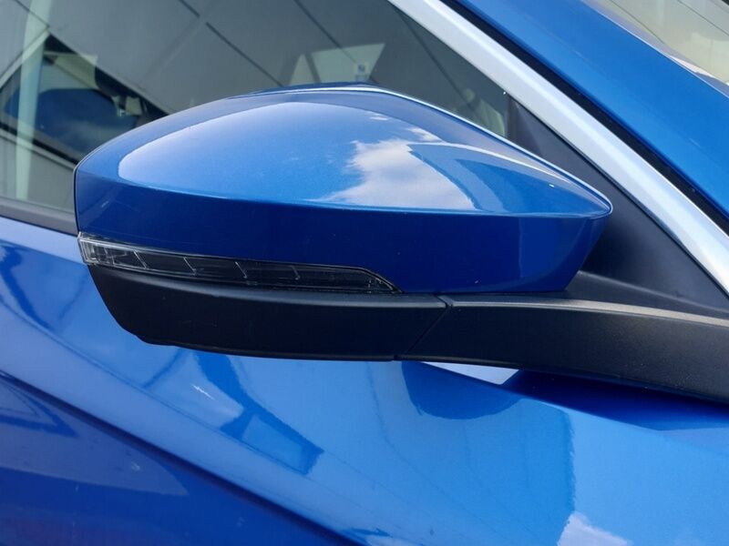 More views of Volkswagen T-Roc