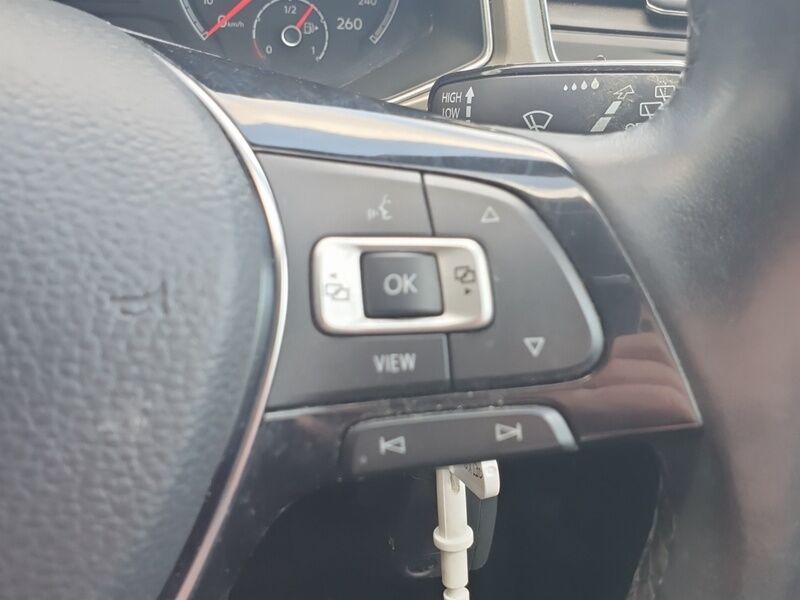 More views of Volkswagen T-Roc