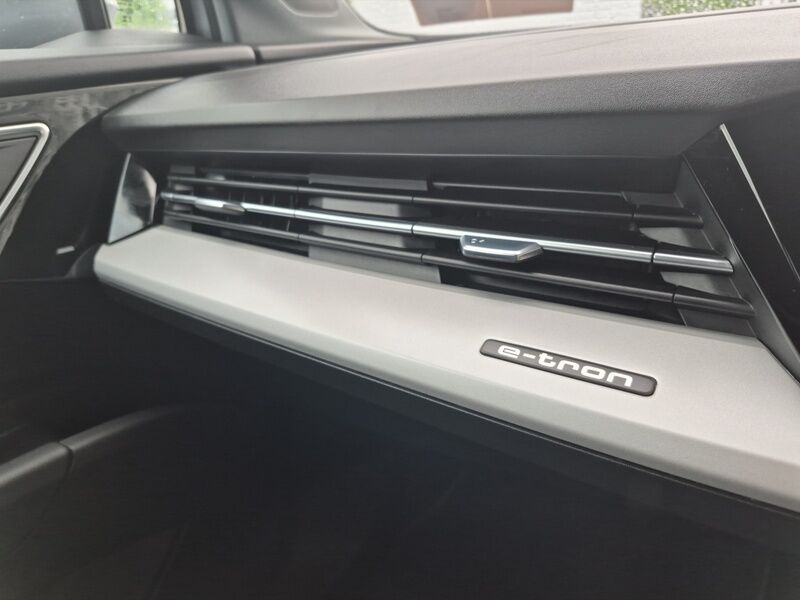 More views of Audi Q4 e-tron